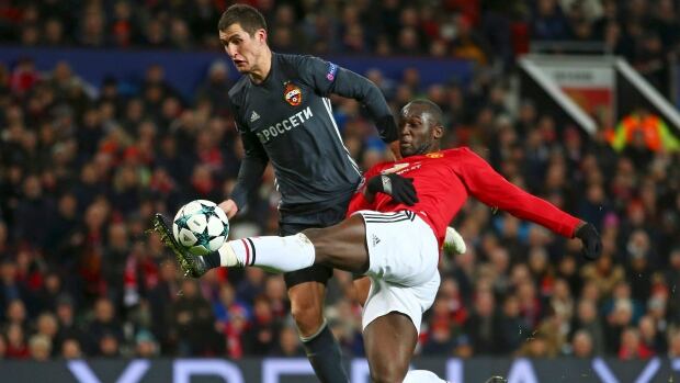 Romelu Lukaku right scores the game-tying goal as Viktor Vasin tries to block him during Manchester United's 2-1 win over CSKA Moscow in Champions League Group A action Tuesday