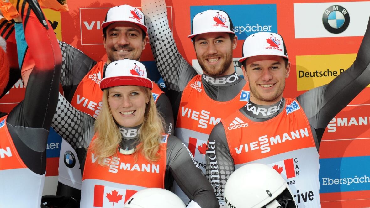Russian Olympic athletes warned not to dress like flag