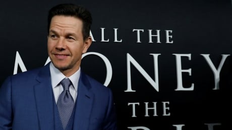Cast member Mark Wahlberg poses at the premiere for "All the Money in the World" in Beverly Hills, California, U.S., December 18, 2017. REUTERS/Mario Anzuoni - RC1EBCFC5B60 FILM-ALL THE MONEY/