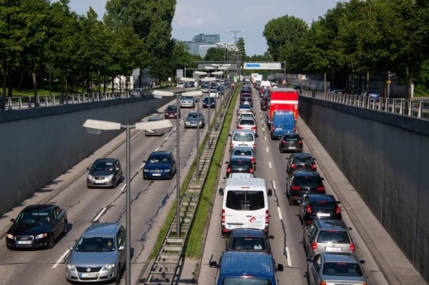 commuter-traffic-epidemics