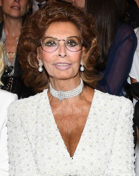 I tried Sophia Loren's olive oil bath because look at her | CBC Life