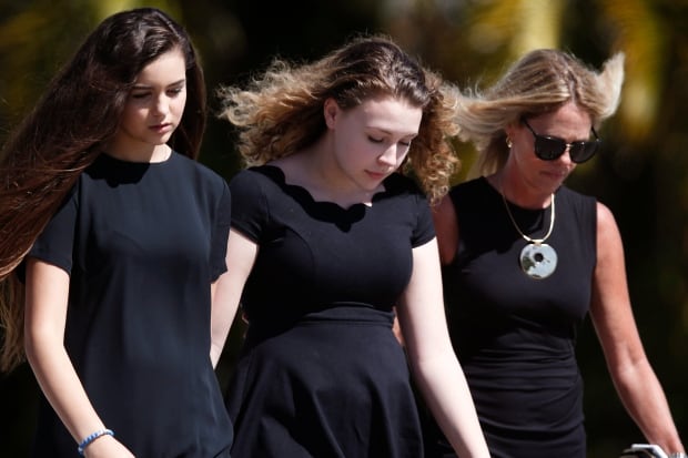 Florida shooting: Students and #neveragain join gun fight Florida shooting: Students and #neveragain join gun fight