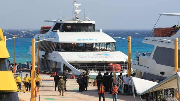 Ferry explosion injures 25 in Mexico Ferry explosion injures 25 in Mexico