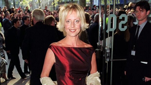 Notting Hill actress Emma Chambers dies aged 53 Notting Hill actress Emma Chambers dies aged 53
