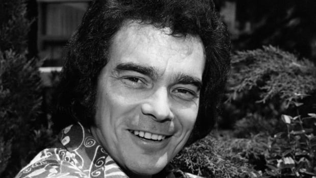 Canadian country music star Ronnie Prophet, seen here in 1974, has died at the age of 80.