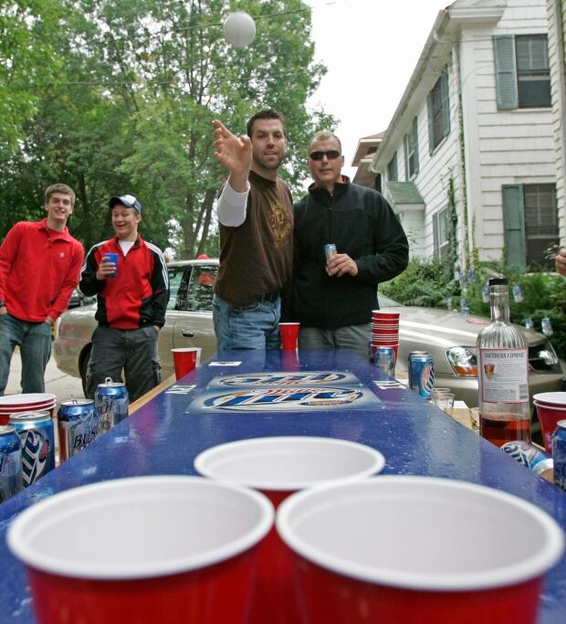 Beer pong