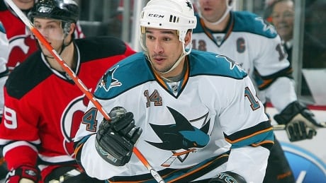 Jonathan Cheechoo, who scored 56 goals for the Sharks in the 2005-06 NHL season, has retired from pro hockey at 37. He spent the past four seasons in Russia's Kontinental Hockey League. cheechoo-jonathan-090215-1180