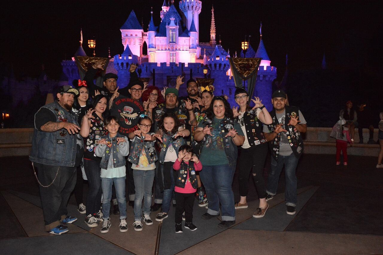 NEIGHBORHOOD×Disney BIGBAD SAVAGE BASIC NEIGHBORHOOD DISNEY BIG BAD SAVAGE BASIC The Big Bad Bubble