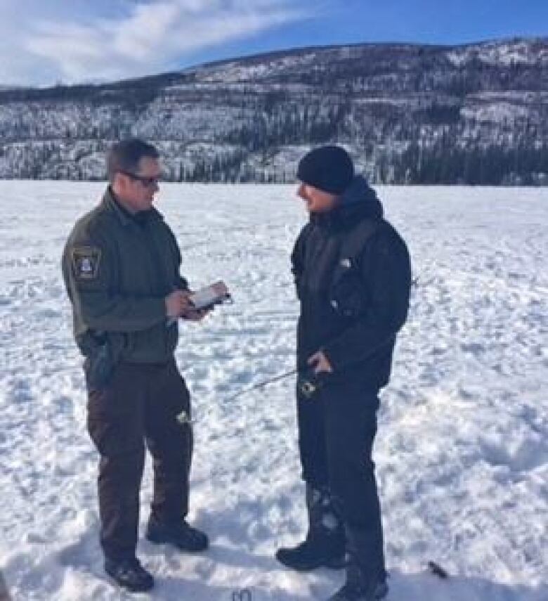 Too many anglers breaking rules, say Yukon conservation officers