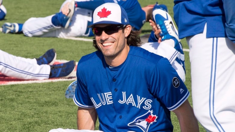 Blue Jays: What should the team do with Randal Grichuk?