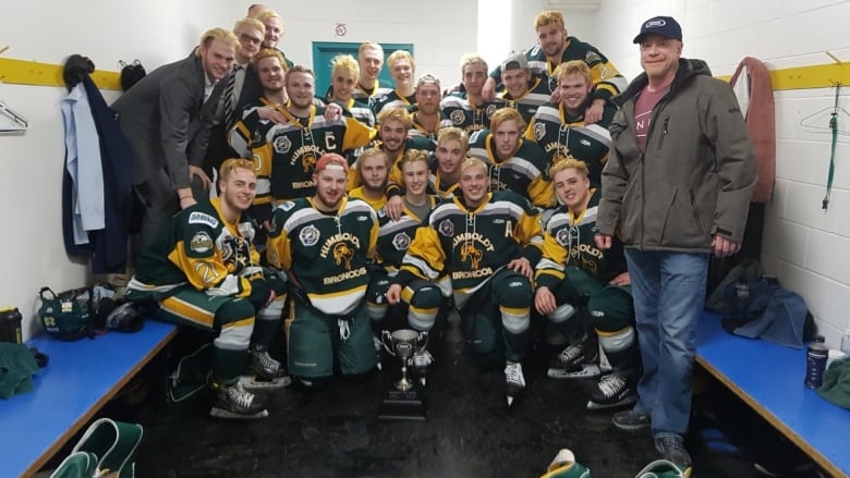 Video: Father of hockey player killed in Humboldt Broncos crash talks about  benefit concert