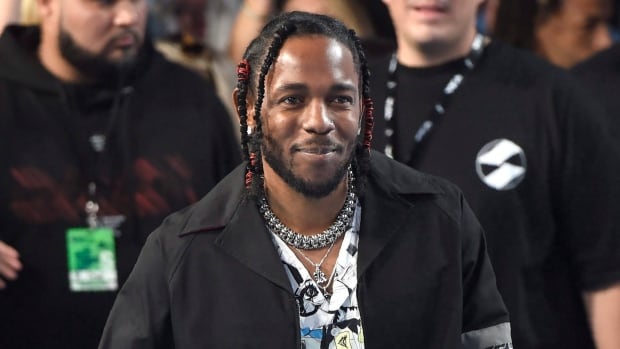 Kendrick Lamar wins Pulitzer Prize for DAMN | CBC News