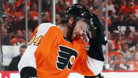 Stanley Cup notes: Flyers' Couturier questionable for Game 5