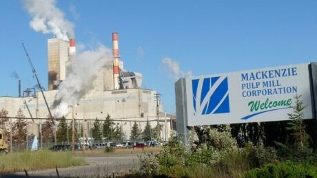The Mackenzie Pulp Mill Corporation will have its named added to the federal Environmental Offenders Registry after Environment and Climate Change Canada says it leaked effluent into B.C.'s Williston Lake.
Mackenzie pulp mill corporation mackenzie b.c.