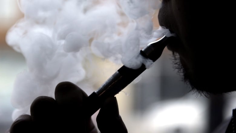 Florida man dies in e-cigarette explosion, police say Florida man dies in e-cigarette explosion, police say