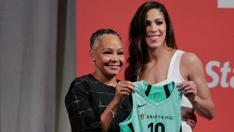 Canadian basketball star Kia Nurse signs 1-year deal with Australian team