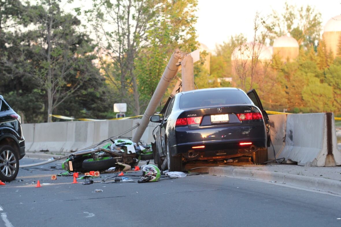Motorcyclist dead, 4 injured after crash on Lake Shore Boulevard CBC News