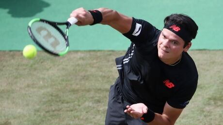 Roger Federer beats Milos Raonic in Mercedes Cup final