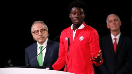 Teen phenom Alphonso Davies thrilled to bring World Cup to country that took him in thumbnail