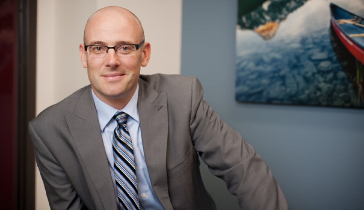 David Macdonald, économiste au Centre canadien de politiques alternatives, affirme qu'un