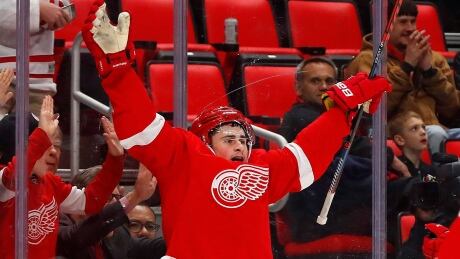 Detroit Red Wings centre Dylan Larkin signed a five-year extension worth $6.1 million US per year on Friday. larkin-dylan-081018