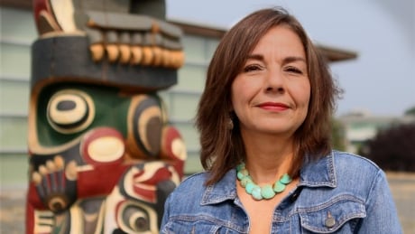 Virginia Drywater-Whitekiller is the 2018 Fulbright Canada Jarislowsky Foundation Visiting Research Chair in Aboriginal Studies. Virginia Drywater-Whitekiller