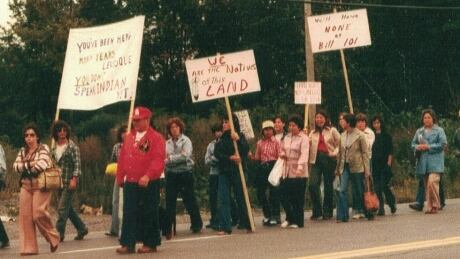 ka students attending Howard S. Billings walked out of the school on September 6, 1978 in protest of Quebec’s Bill 101. Kahnawake Survival School