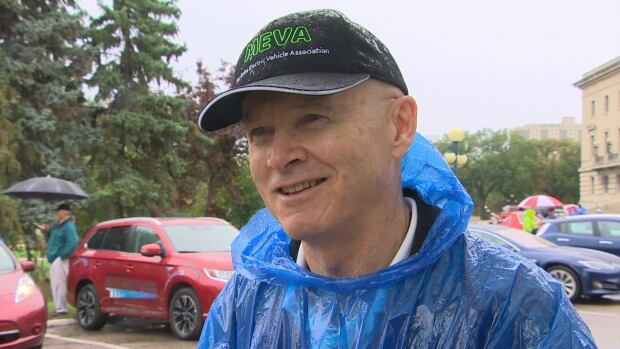 'We're just a little behind here': Manitoba electric vehicle owners