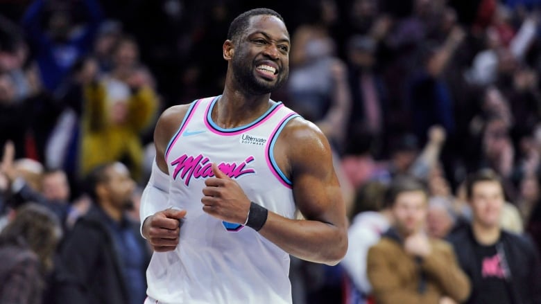 Not done: Dwyane Wade decides to keep playing, will return to Heat