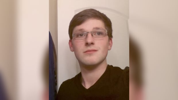 Man with history of violence, mental health issues, charged with slashing Vancouver police officer's leg
