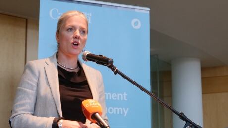 Catherine McKenna 