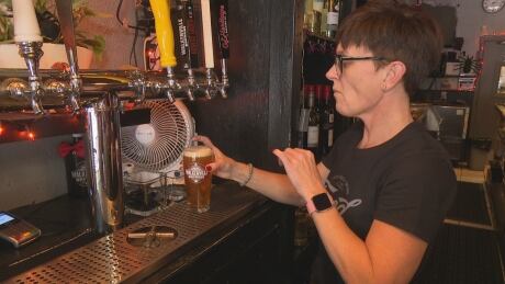 Servers and bartenders now have one more responsibility on their plate — detecting cannabis impairment before letting the booze flow. Walkerville Tavern owner Cara Kennedy says determining how much pot a customer has smoked is difficult. Cara Kennedy
