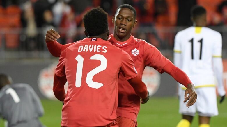 canada soccer jersey davies