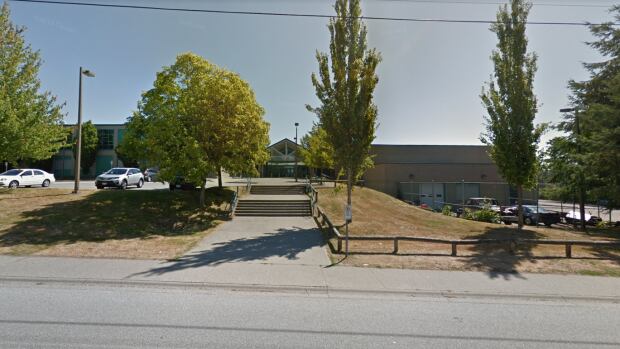 Fraser Health warns of possible measles exposure at Surrey high school | CBC News