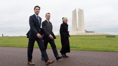 'Thank you' to veterans: Trudeau starts weekend of armistice events at Vimy Ridge