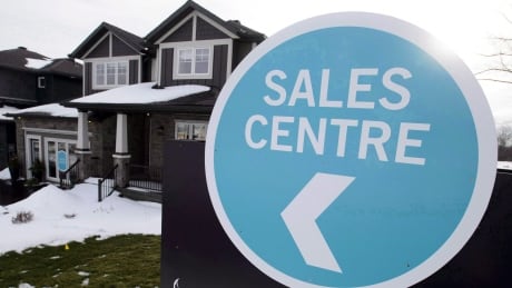 Mortgage brokers say the borrower rejection rate from large banks and traditional monoline mortgage lenders has gone up as much as 20 per cent after Canada's banking regulator imposed a new stress test for home buyers who don't need mortgage insurance. A sales centre sign is shown outside a house under construction in a new subdivision in Beckwith, Ont., on Wednesday, Jan. 11, 2018. THE CANADIAN PRESS/Sean Kilpatrick Mortgage Lenders 20180205