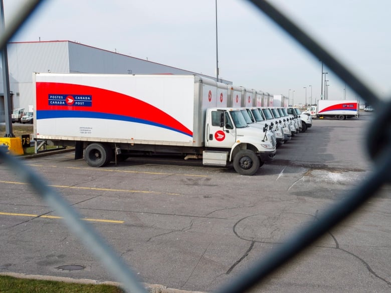 canada post rotating strikes 20181115