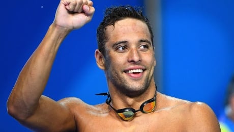 South African Olympic swimmer Chad le Clos has thrown his support behind a planned new competition that is leading top swimmers to rebel against their own governing body.
le-clos-chad-180409-1180