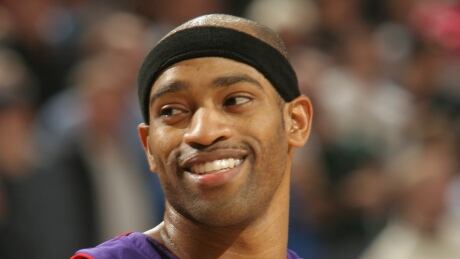 Vince Carter, pictured here in 2004, was largely responsible for one of the Raptors' greatest regular-season wins in franchise history. Vince Carter photo