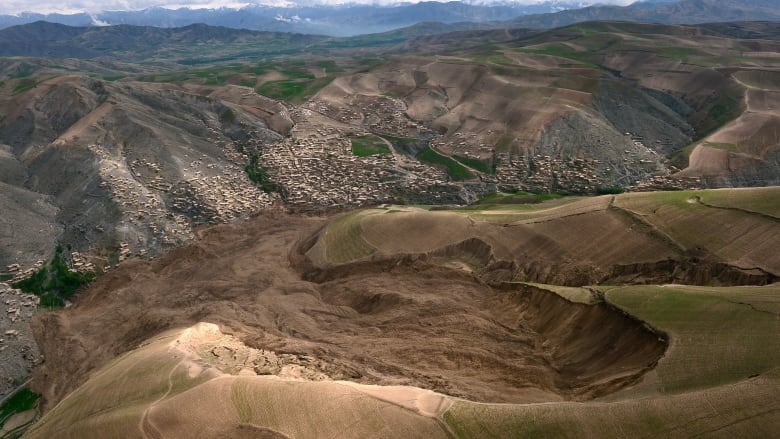 More than two dozen dead in Afghan gold mine collapse