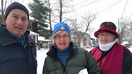 Peter Wells, Anna Cuylits and Catherine Read. Peter Wells, Anna Cuylits and Catherine Read Ottawa snow moles January 2019
