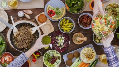 The diet outlined in the EAT-Lancet Commission report is plant based and flexitarian, meaning that moderate amounts of meat, dairy and fish can be included. catering health food