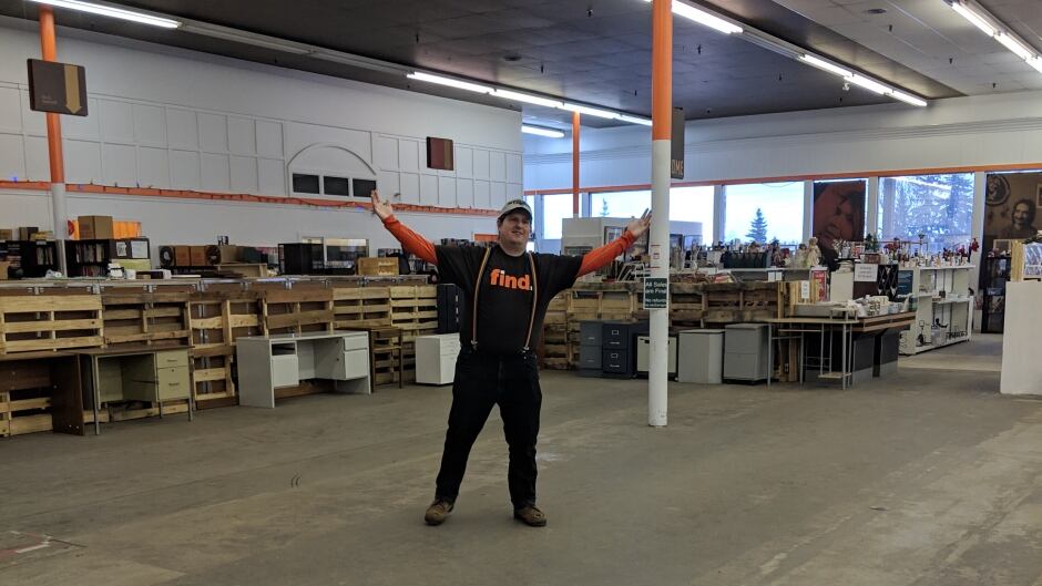 Dressers To Dining Tables Edmonton Charity Needs Your Unwanted Furniture Cbc News - Used Coffee Tables Edmonton Dressers To Dining Tables Edmonton Charity Needs Your Unwanted Furniture Cbc News - Used Coffee Tables Edmonton