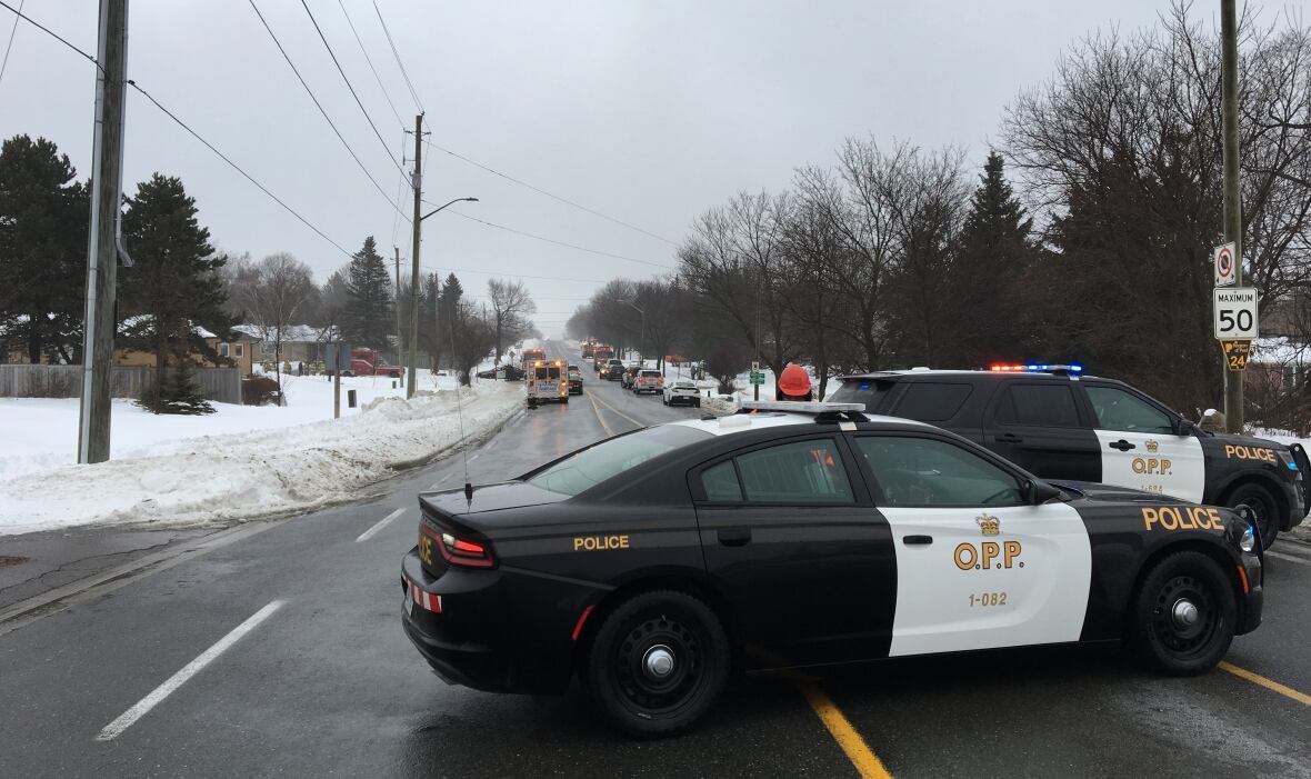 House explosion in Caledon, Ont., leaves man dead, up to 35 neighbours