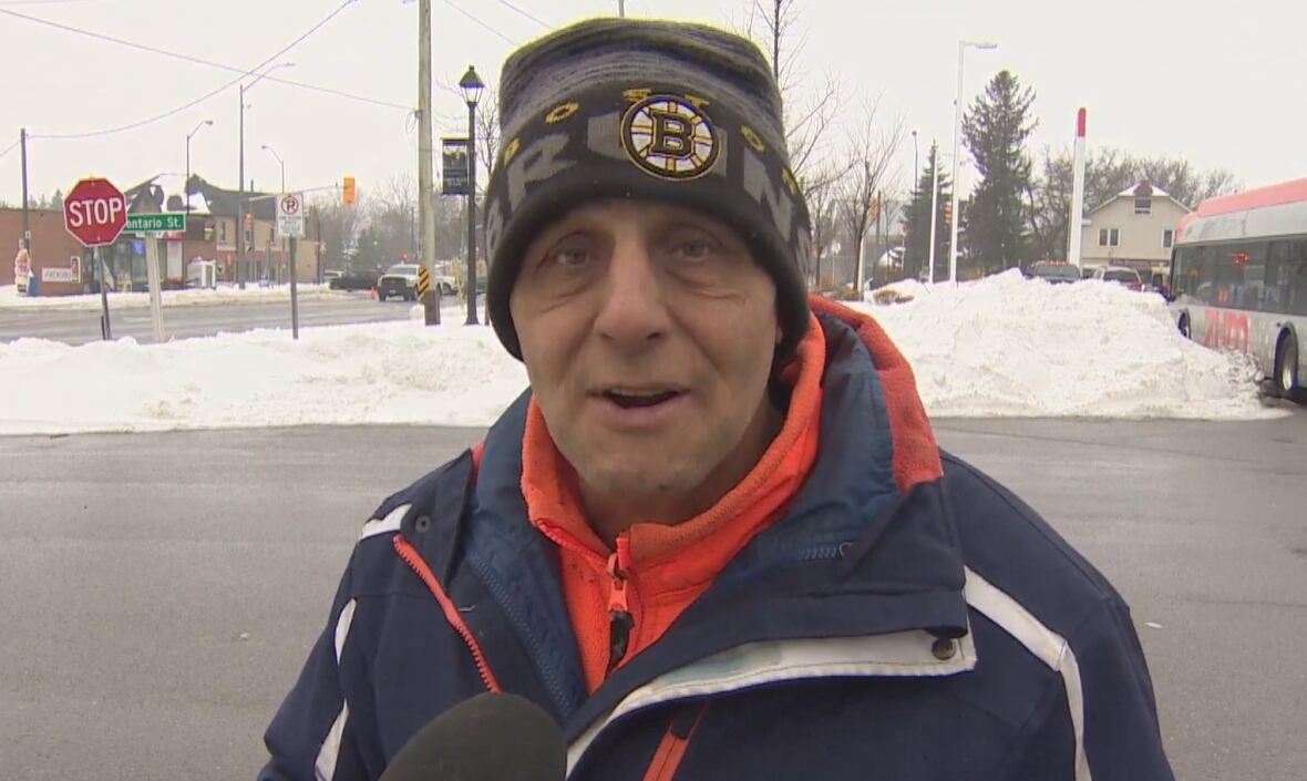 House explosion in Caledon, Ont., leaves man dead, up to 35 neighbours