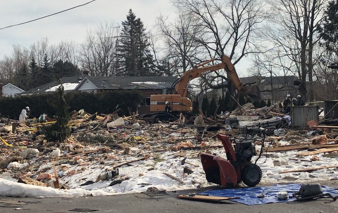 Ontario Fire Marshal surveys extent of damage after house explosion in