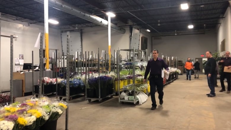 Valentine s Day rush underway at Montreal s Inter Provincial