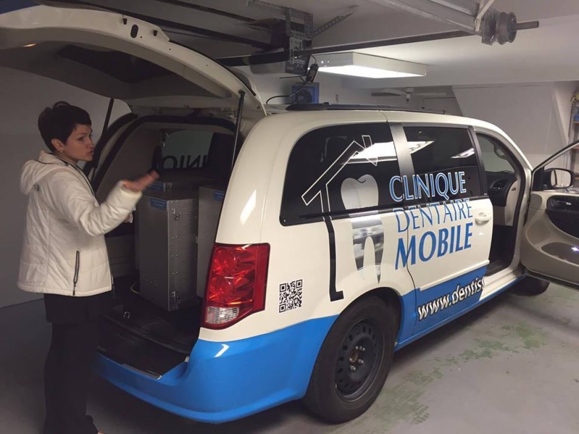Quebec City mobile dentist a hit with seniors, those with reduced