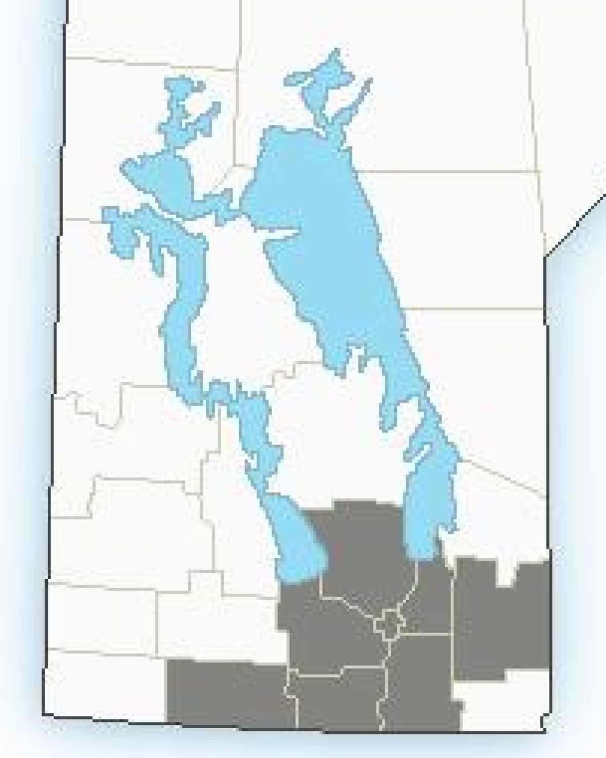 Fog shrouds parts of southern Manitoba in nearzero visibility CBC News