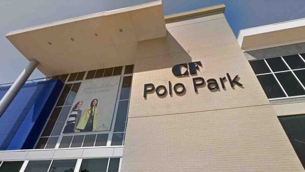 Teen boy faces charges after handgun fired in busy Winnipeg shopping mall